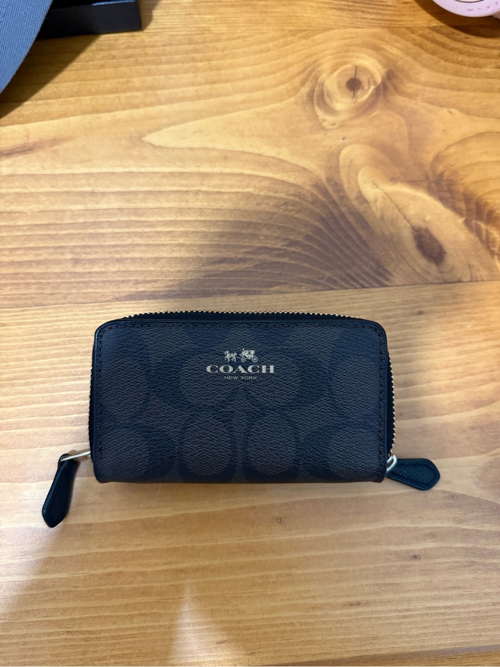 Coach Black/Brown Signature Zip Card Case